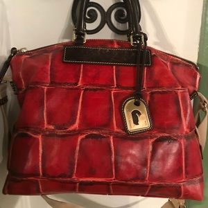 Dooney & Bourke leather purse